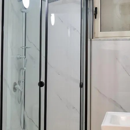 Apartament 23 *