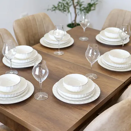 Xhejn's 23 ドゥラス