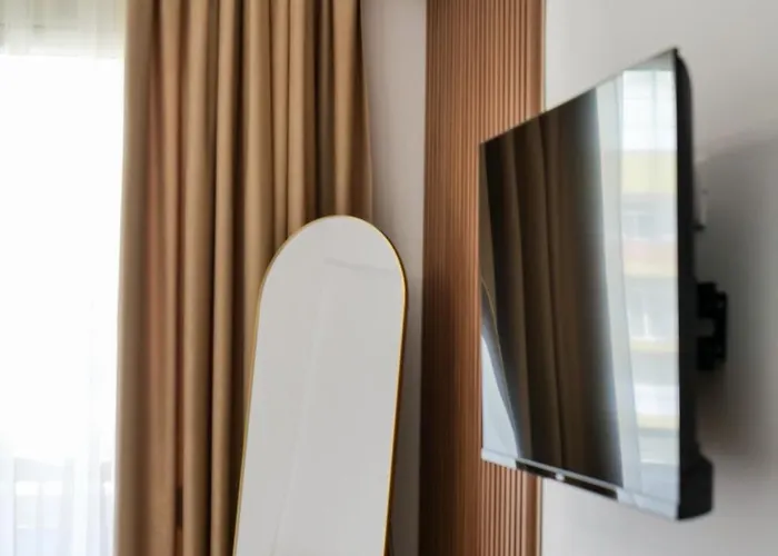 Xhejn's 23 Δυρράχιο