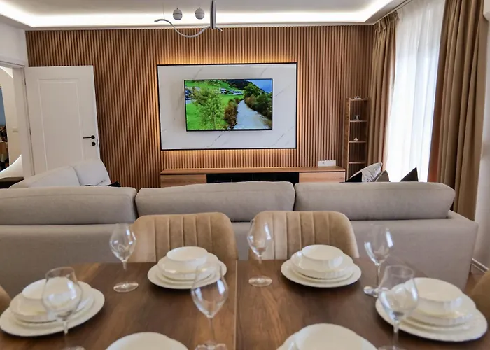 Διαμέρισμα Xhejn's 23