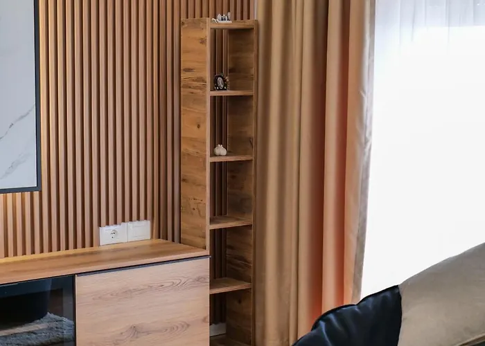 Xhejn's 23 Δυρράχιο